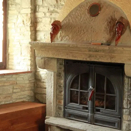 Дом отдыха Casa Vacanze Fattoria Il Cerro *
